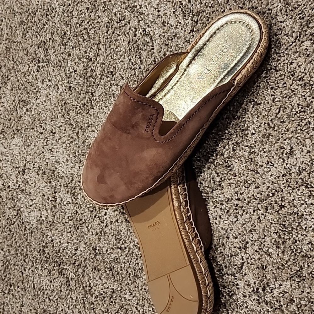 Shoe - Picture 4 of 5